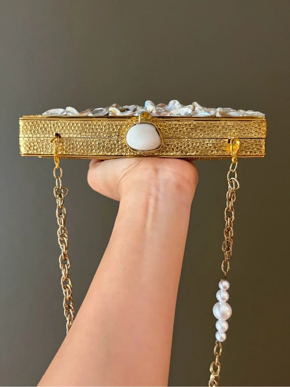 Elegant Pearl & Crystal Embellished Rectangular Clutch - Pink Pearl
